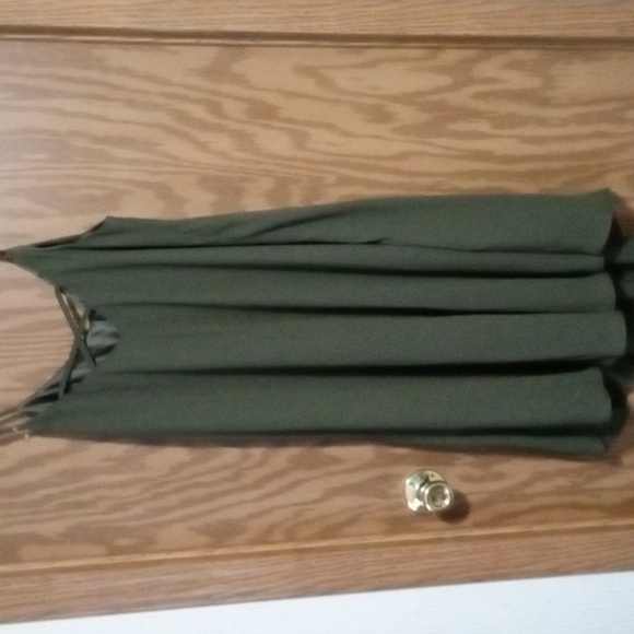 Summer, beachy, party's, career - Picture 3 of 5